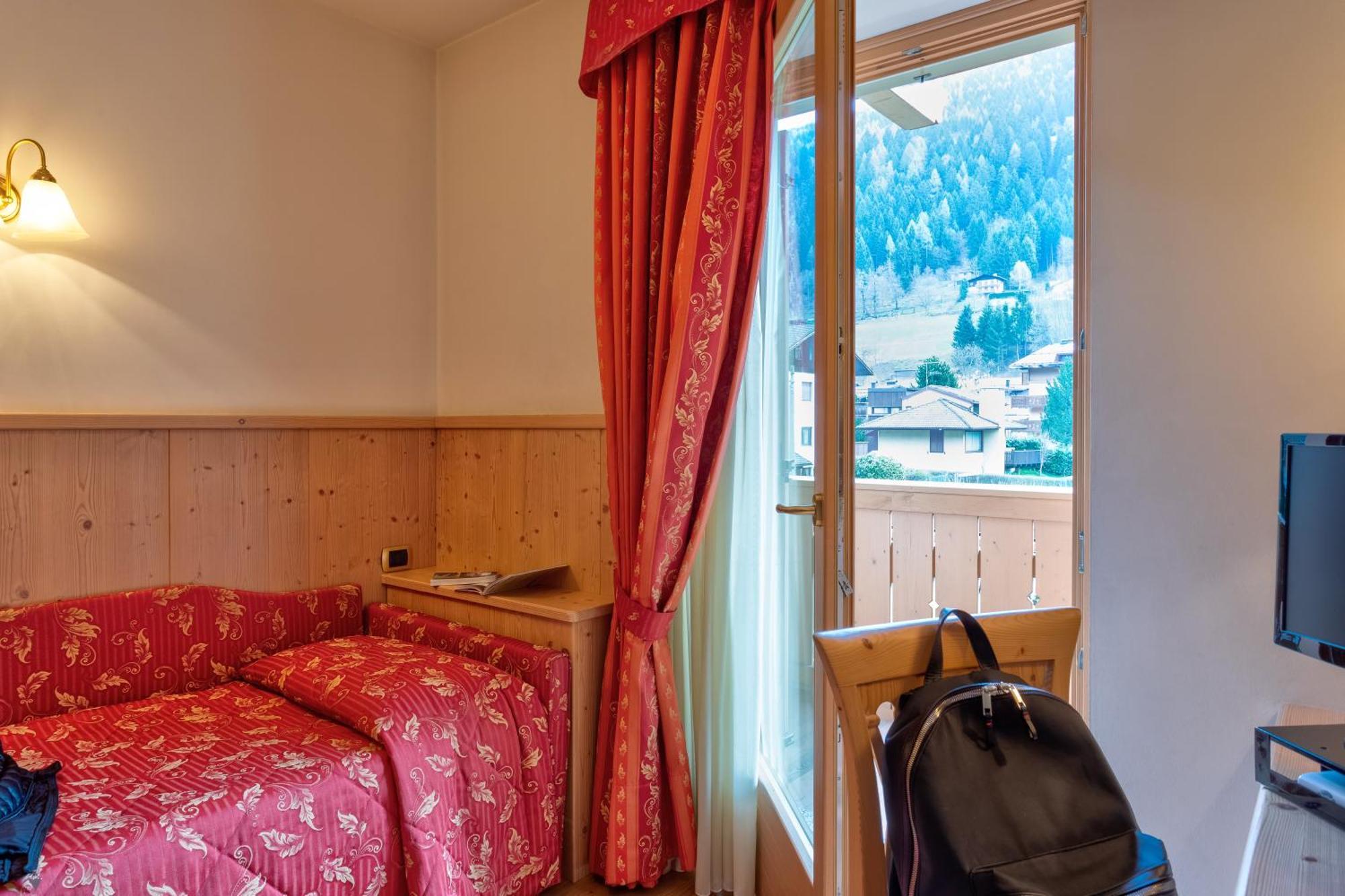 Beverly Alps Hotel & Spa 핀졸로 객실 사진