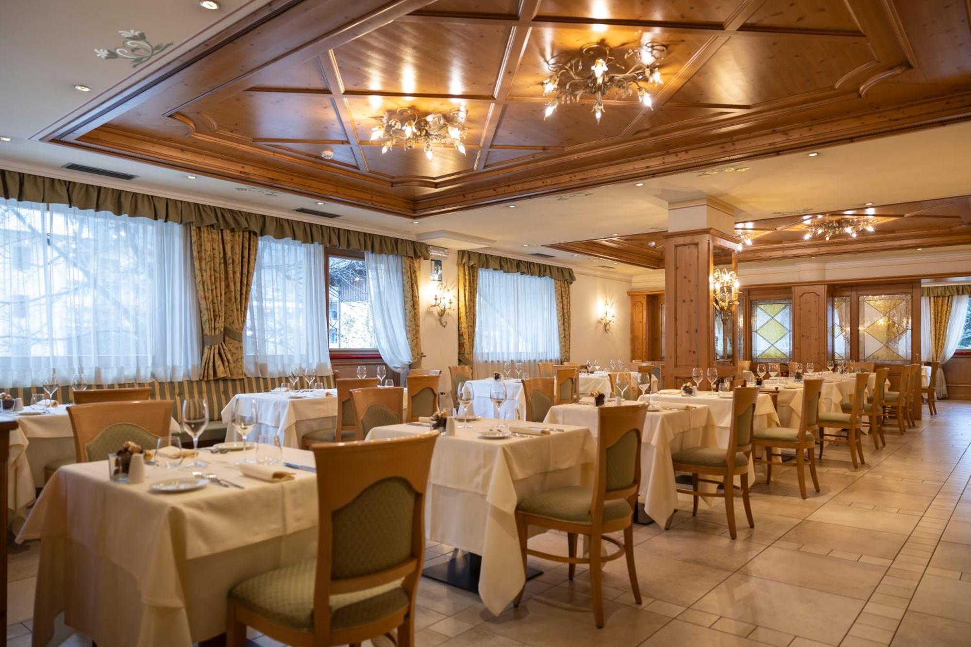 Beverly Alps Hotel & Spa 핀졸로 외부 사진