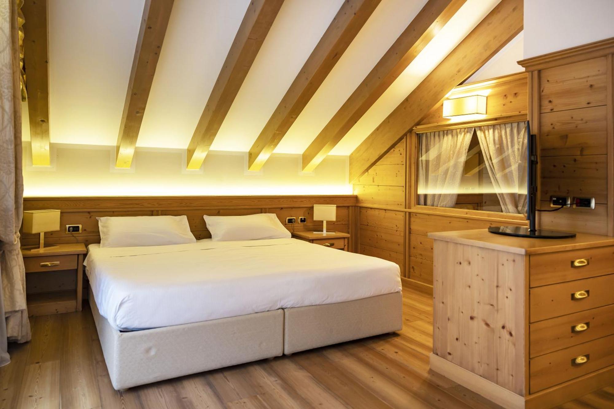 Beverly Alps Hotel & Spa 핀졸로 외부 사진